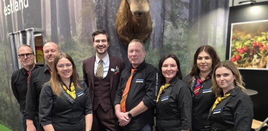 Eesti stend pälvis Grüne Woche juubeliaastal suurt tähelepanu – minister Terras tegi messil ka oma esimese müügi