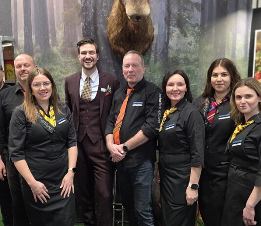 Eesti stend pälvis Grüne Woche juubeliaastal suurt tähelepanu – minister Terras tegi messil ka oma esimese müügi